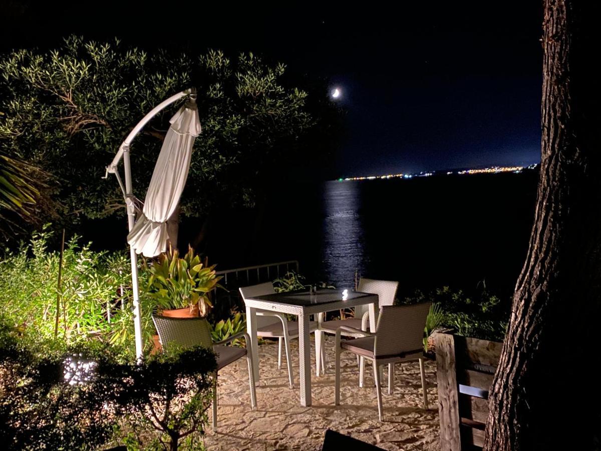 B&B Viadelmare Patu Ngoại thất bức ảnh